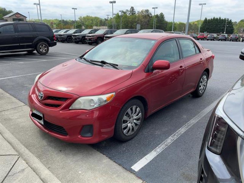 Used 2012 Toyota Corolla LE image 1