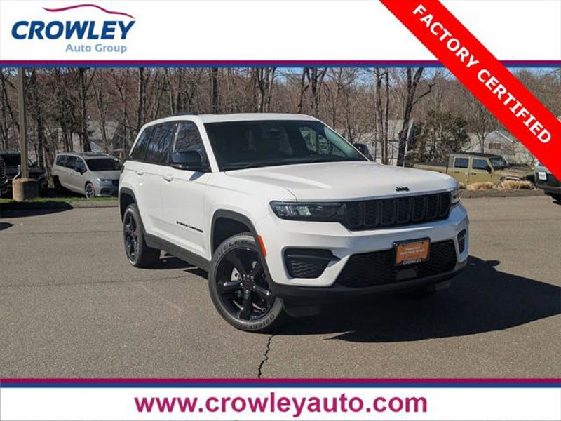 Certified 2024 Jeep Grand Cherokee Altitude image 1