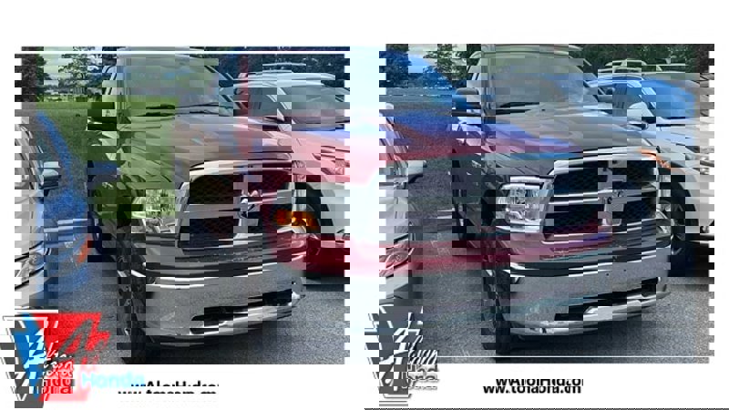 Used 2011 RAM 1500 Classic SLT image 1