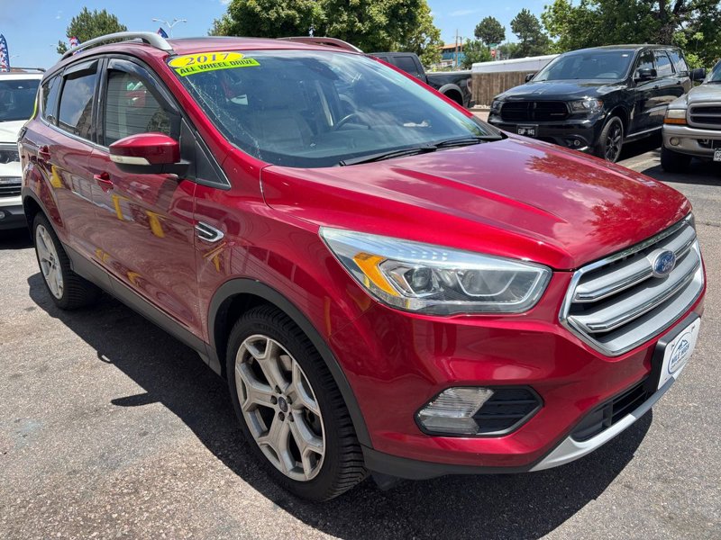 Used 2017 Ford Escape Titanium image 1