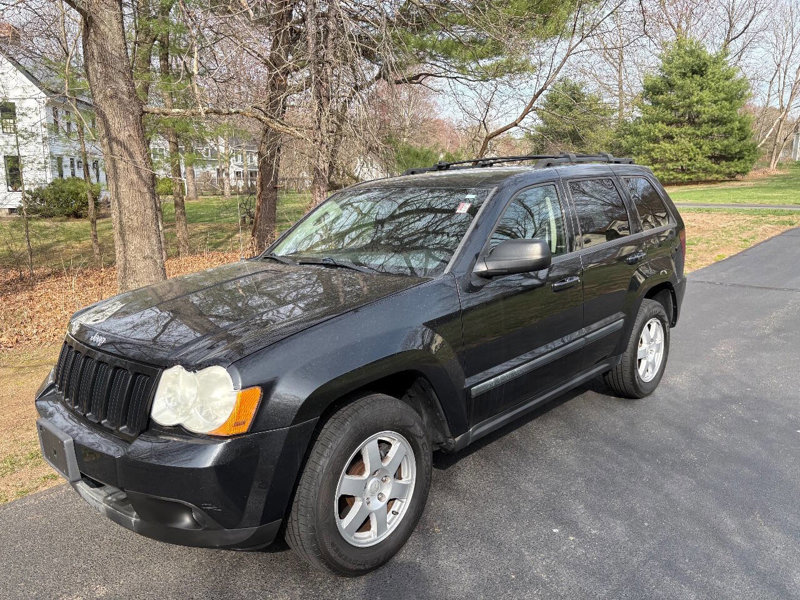 Used 2009 Jeep Grand Cherokee Laredo image 1