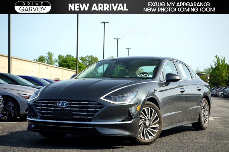 Certified 2023 Hyundai Sonata Limited w/ Cargo Package image 1