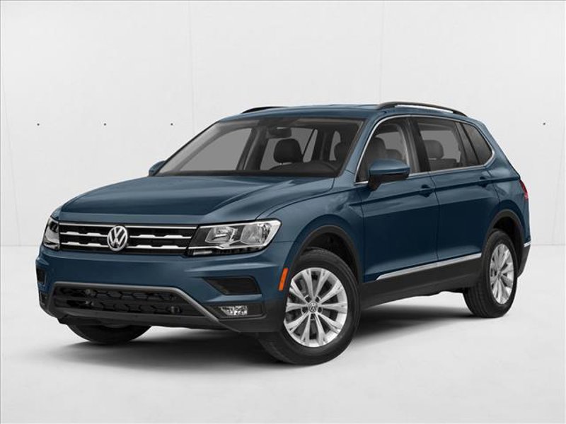 Used 2018 Volkswagen Tiguan S image 1
