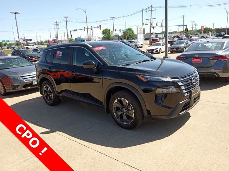 Certified 2024 Nissan Rogue SV w/ SV Premium Package image 1