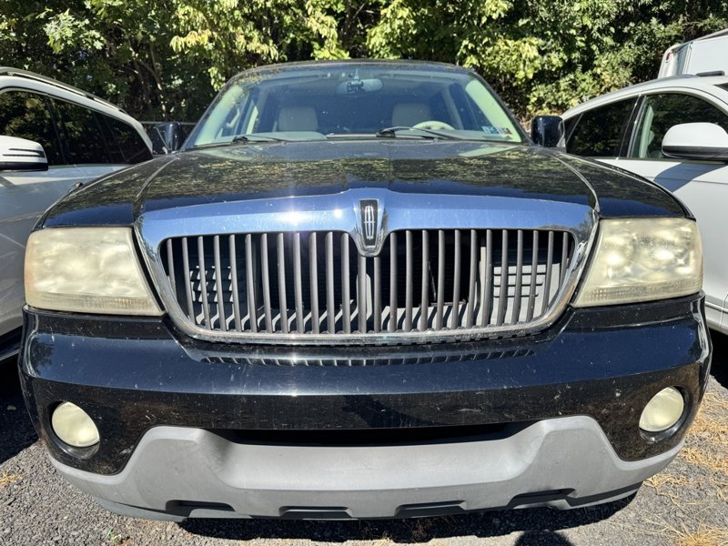 Used 2004 Lincoln Aviator AWD image 1