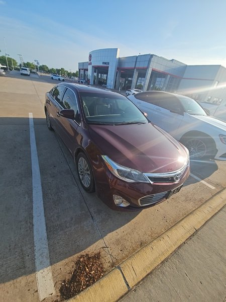 Used 2013 Toyota Avalon XLE Premium image 1
