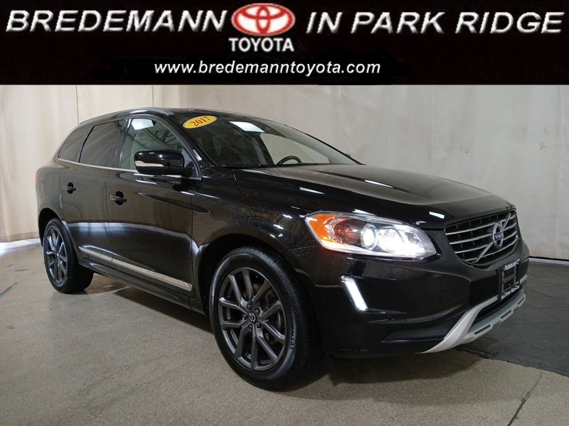 Used 2017 Volvo XC60 T6 Dynamic w/ Preferred Option Package image 1