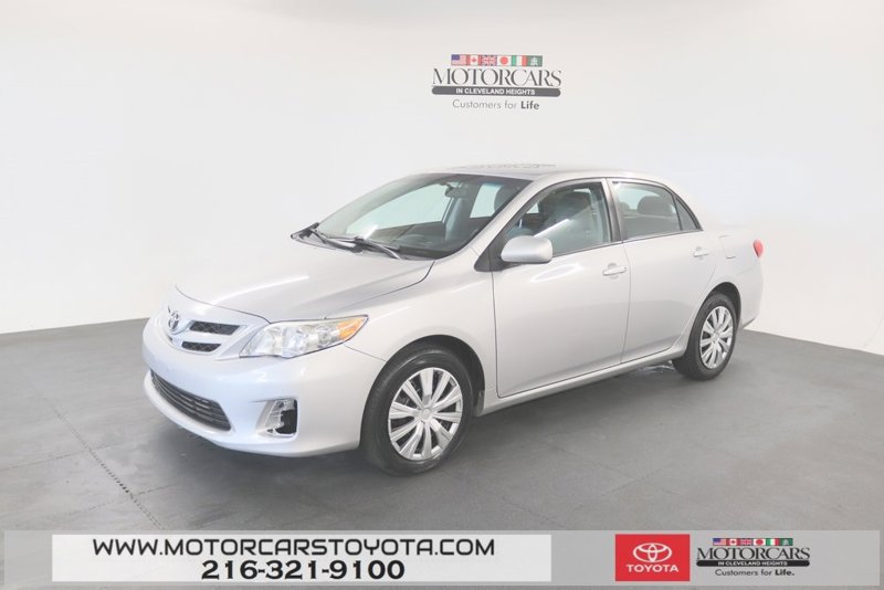 Used 2012 Toyota Corolla LE image 1