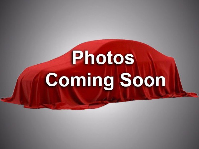 Used 2018 Toyota RAV4 LE image 1