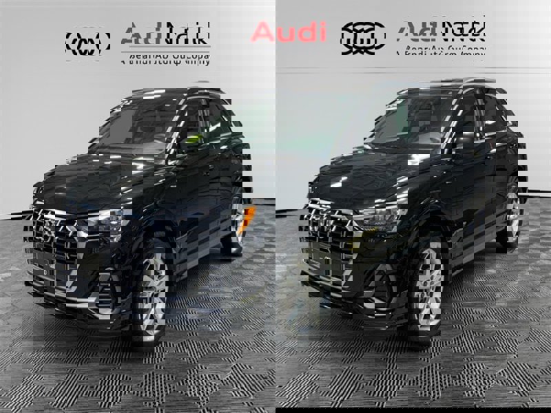 Certified 2022 Audi Q3 2.0T Premium w/ Convenience Package image 1
