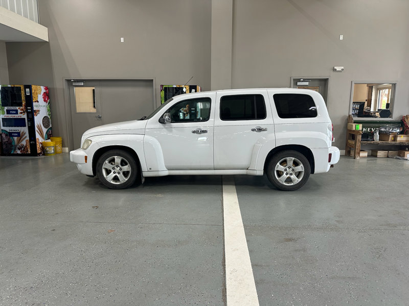 Used 2007 Chevrolet HHR LT image 1