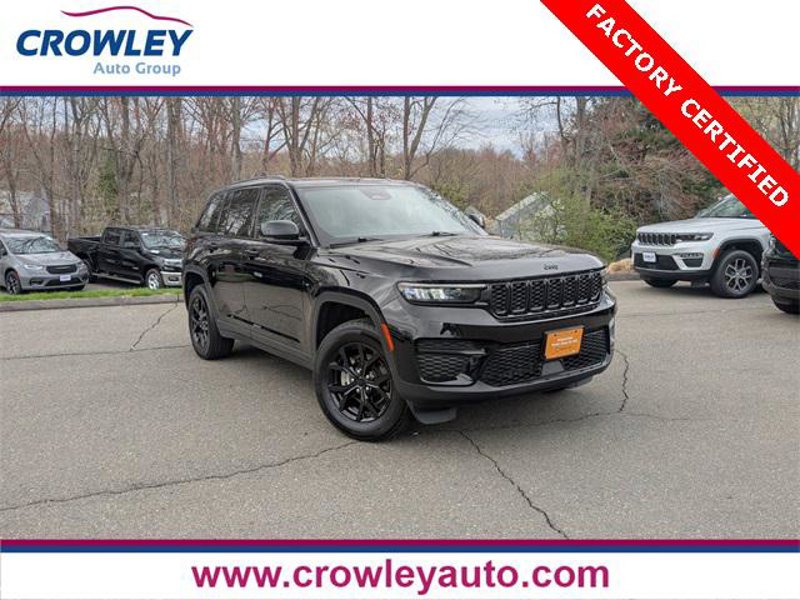 Certified 2024 Jeep Grand Cherokee Altitude image 1