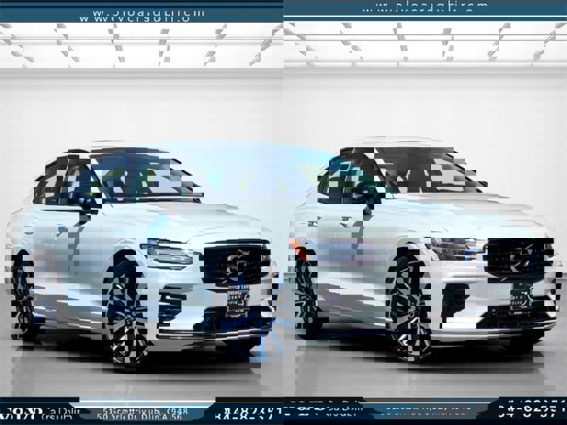 Certified 2022 Volvo S60 B5 Momentum w/ Premium Package image 1