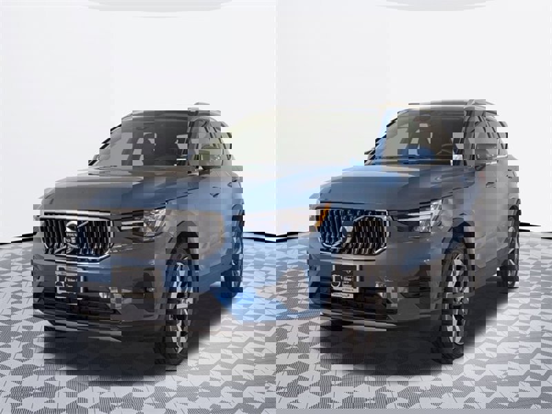 Certified 2023 Volvo XC40 B5 Plus w/ Driver Assist Package image 1