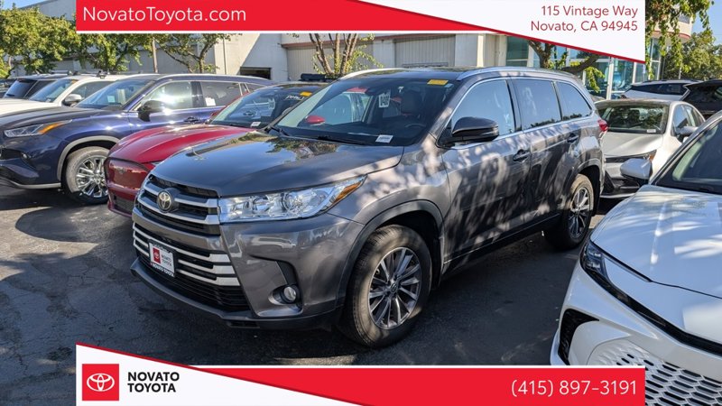 Used 2019 Toyota Highlander XLE image 1