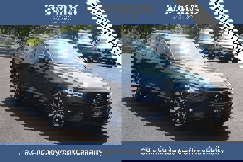 Certified 2022 Volvo S60 B5 Momentum w/ Premium Package image 1