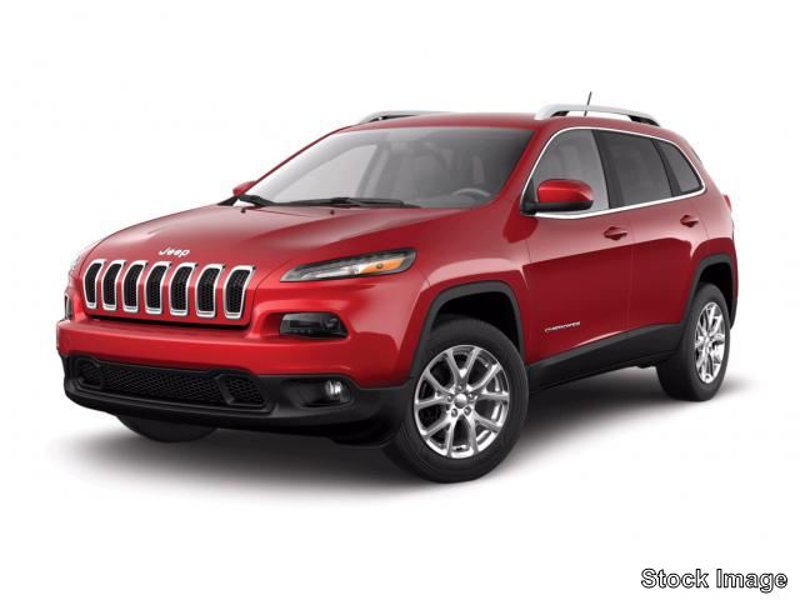 Used 2016 Jeep Cherokee Latitude w/ Comfort/Convenience Group image 1