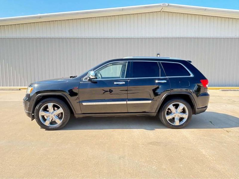 Used 2011 Jeep Grand Cherokee Overland w/ Trailer Tow Group IV image 1