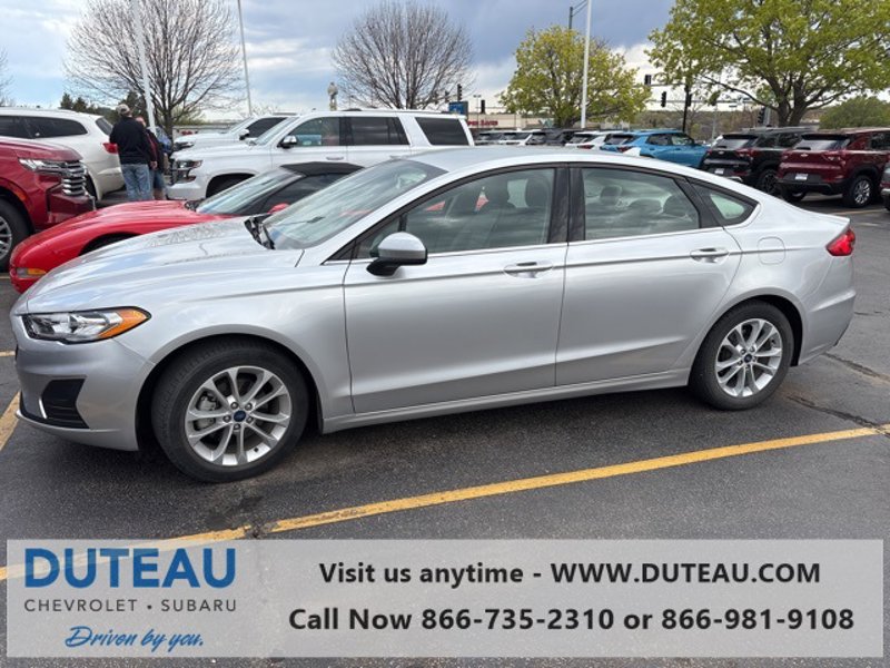 Used 2019 Ford Fusion SE image 1