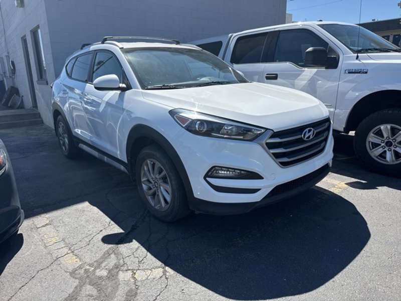 Used 2017 Hyundai Tucson SE image 1