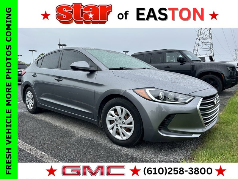 Used 2018 Hyundai Elantra SE image 1