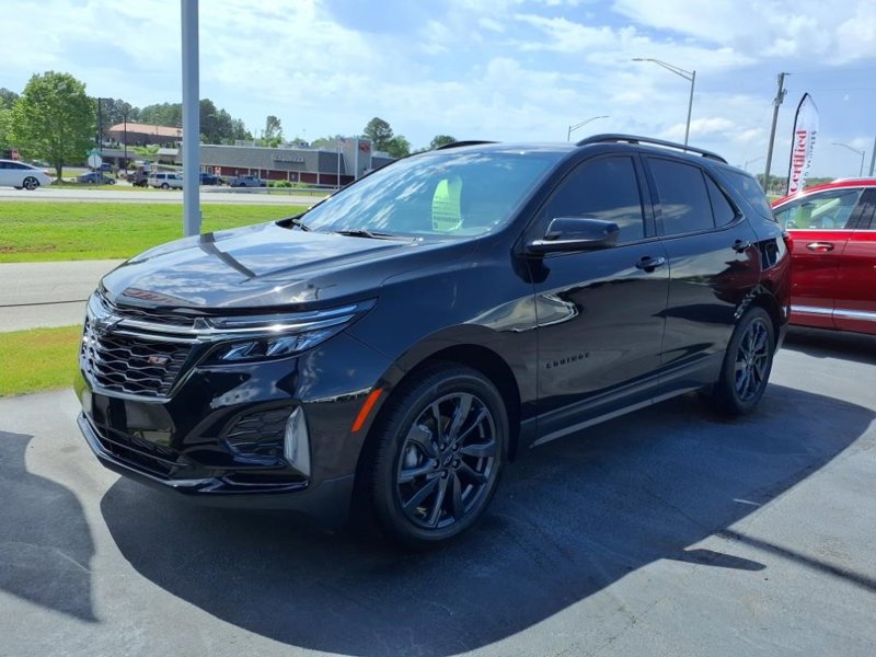 Certified 2023 Chevrolet Equinox RS image 1
