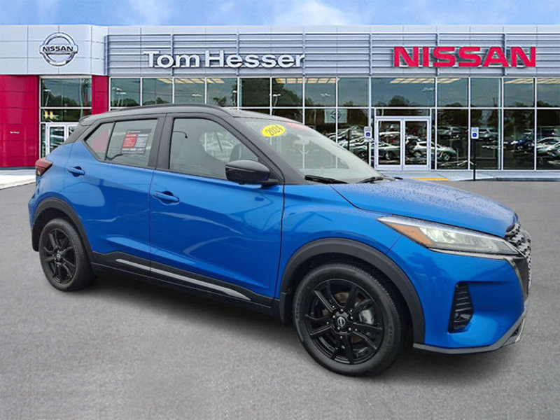 Certified 2024 Nissan Kicks SR w/ SR Premium Package image 1
