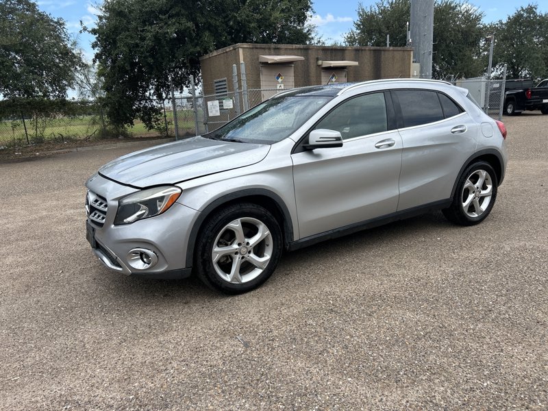 Used 2018 Mercedes-Benz GLA 250 4MATIC image 1
