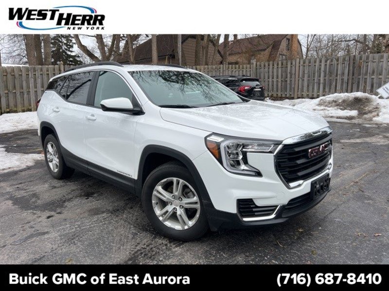 Certified 2022 GMC Terrain SLE w/ Driver Convenience Package image 1