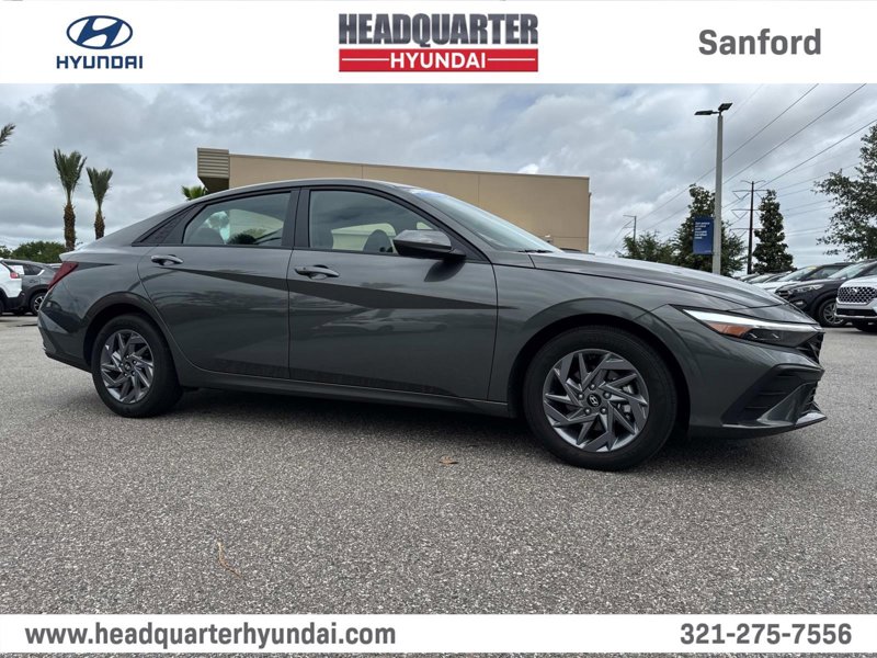Certified 2024 Hyundai Elantra SEL image 1