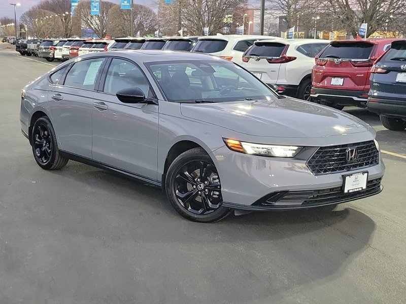 Certified 2025 Honda Accord SE image 1