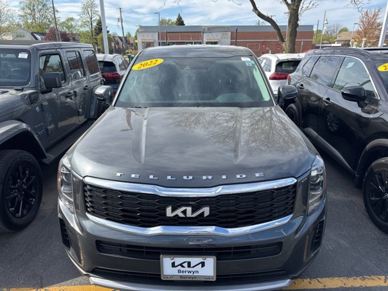 Certified 2022 Kia Telluride LX image 1