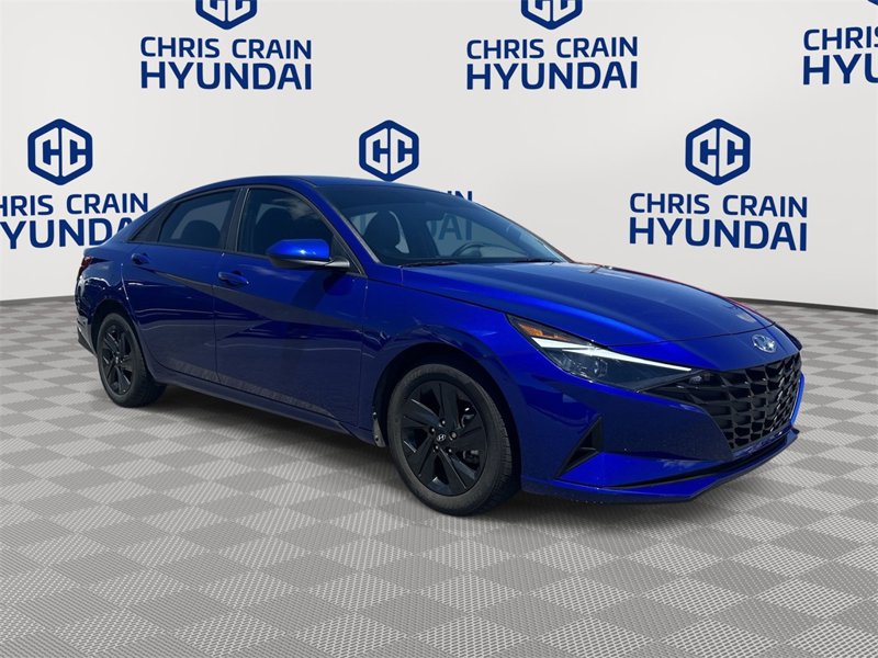 Certified 2023 Hyundai Elantra SEL w/ Preferred Accessory Package image 1