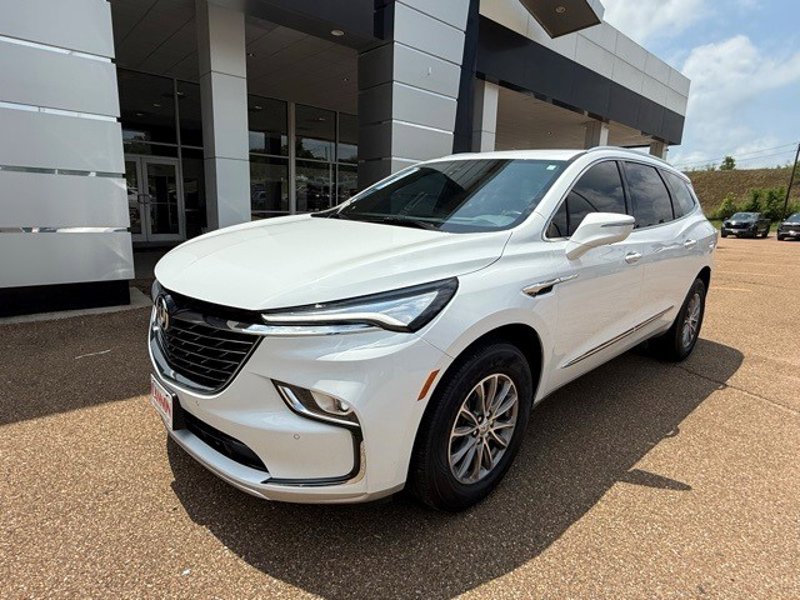 Certified 2024 Buick Enclave Premium image 1