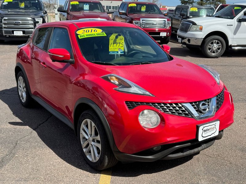 Used 2016 Nissan Juke SL image 1