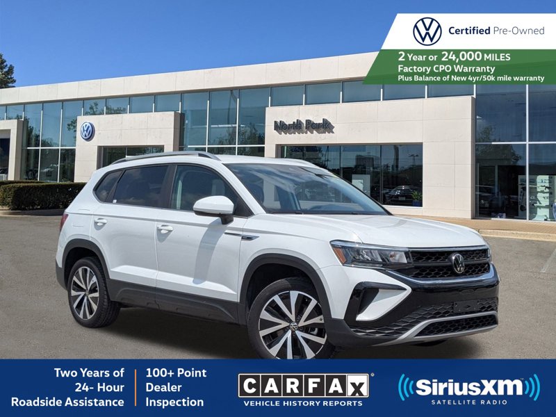 Certified 2024 Volkswagen Taos SE w/ MDO Package image 1