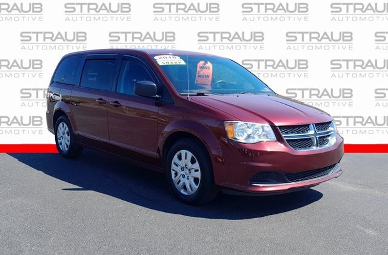 Used 2018 Dodge Grand Caravan SE w/ UConnect Hands-Free Group image 1