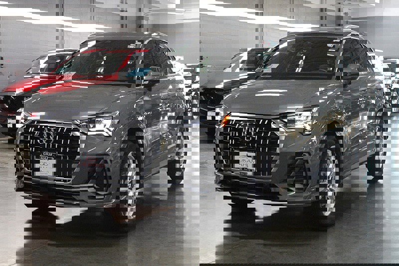 Certified 2024 Audi Q3 2.0T Premium Plus w/ Premium Plus Package image 1