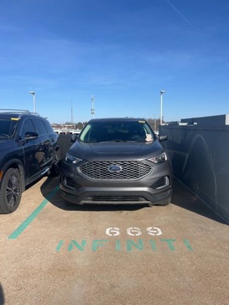 Used 2023 Ford Edge SEL image 1