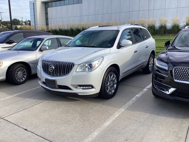 Used 2017 Buick Enclave Premium image 1