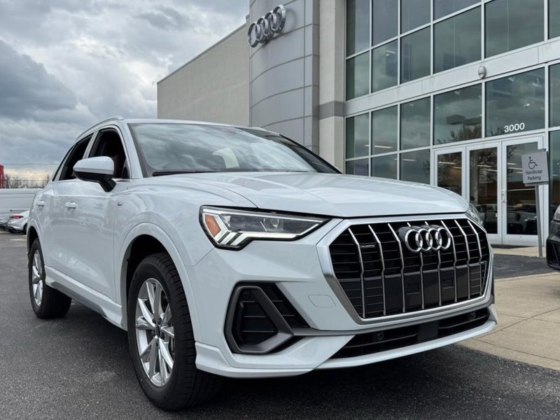 Certified 2025 Audi Q3 2.0T Premium Plus w/ Premium Plus Package image 1