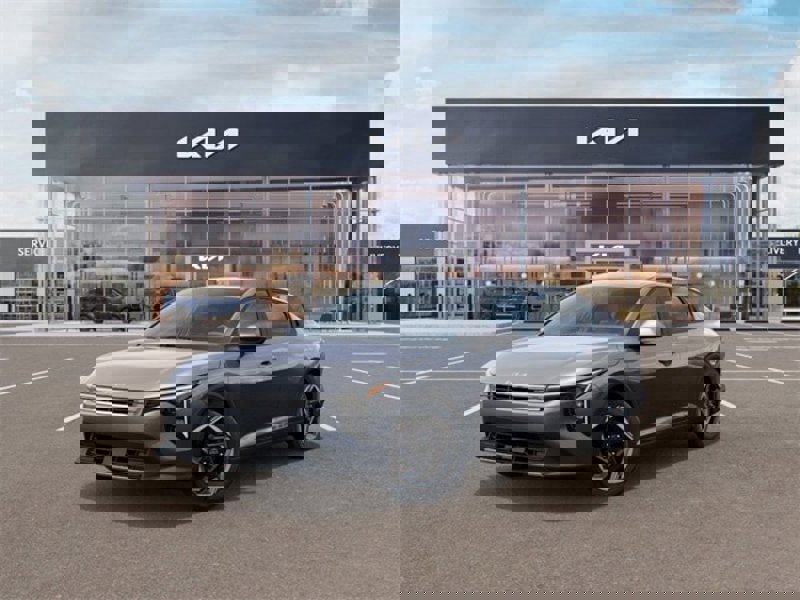 New 2025 Kia K4 EX image 1