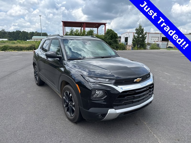 Used 2023 Chevrolet TrailBlazer LT w/ Convenience Package image 1