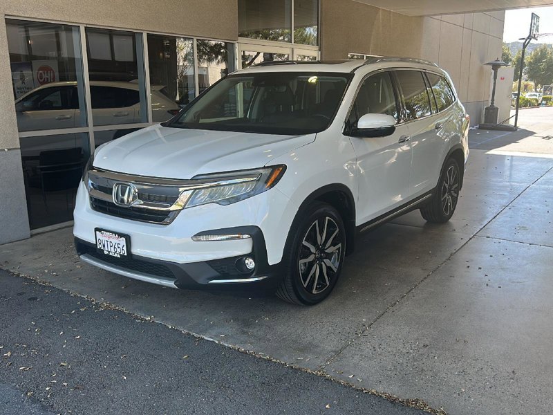 Used 2021 Honda Pilot Touring image 1