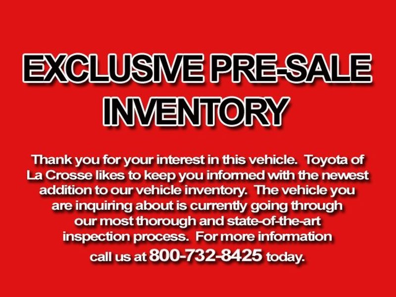 Used 2016 Toyota RAV4 LE image 1