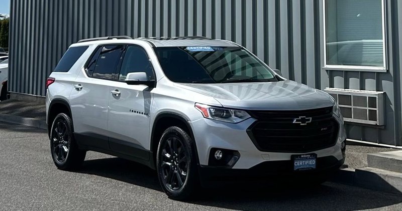 Certified 2021 Chevrolet Traverse RS image 1