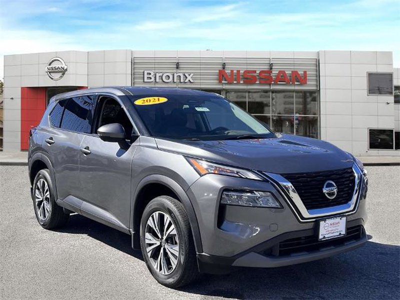 Certified 2021 Nissan Rogue SV image 1