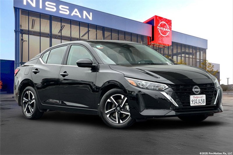 Certified 2025 Nissan Sentra SV image 1