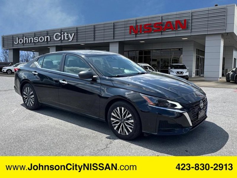 Certified 2024 Nissan Altima 2.5 SV image 1