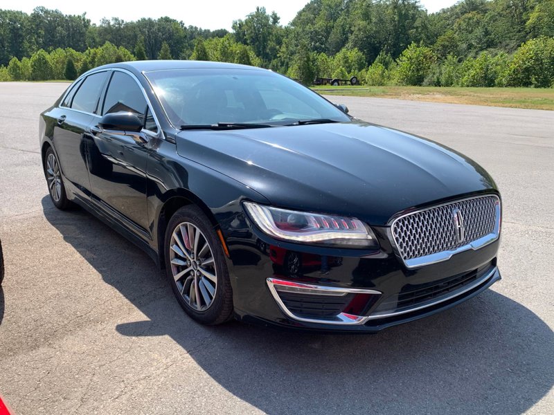 Used 2018 Lincoln MKZ Premiere image 1